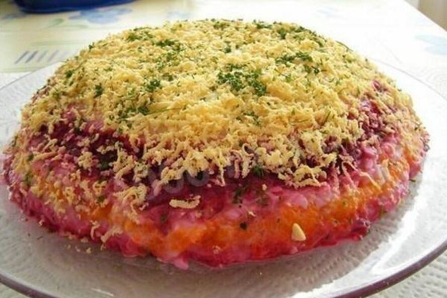 Рецепт простая сельдь под шубой с яйцом