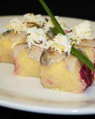 Роллы с сельдью под шубой