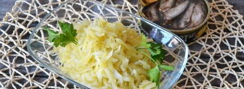 салат шпроты под шубой. Шаг 5