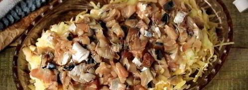 салат скумбрия под шубой. Шаг 4