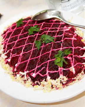 Сельдь под шубой с орехами