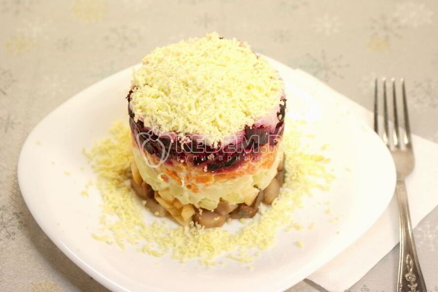 Рецепт селедка под шубой в сервировочном кольце