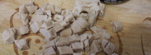 салат с кальмарами и зеленым горошком. Шаг 4