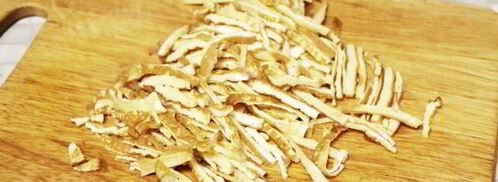 салат с корейкой и яйцами. Шаг 7