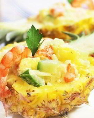 Салат с креветками и рисом