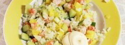 салат с креветками и рисом. Шаг 3