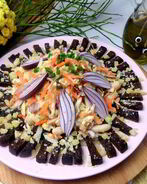 Салат с курицей карри и фасолью