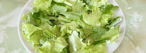 салат цезарь с курицей и сухариками. Шаг 8