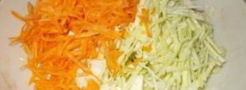 салат витаминный с капустой и морковью. Шаг 3