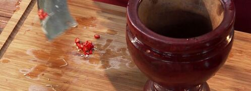 сом там пу — овощной салат с солеными крабами. Шаг 3