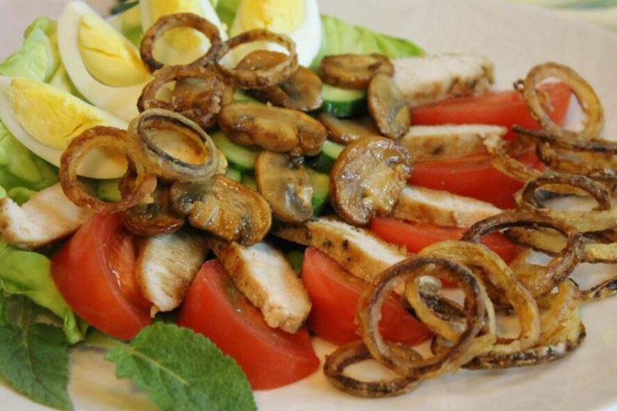 Рецепт теплый салат со свининой