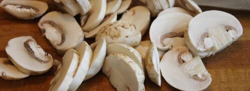 теплый салат со свининой. Шаг 3