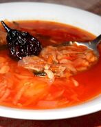 Борщ постный с килькой и грушами