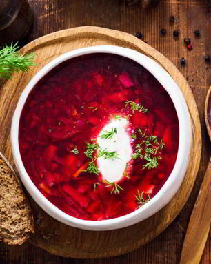 Холодный борщ на свекольно-овощном отваре