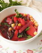 Постный борщ с нутом и грибами