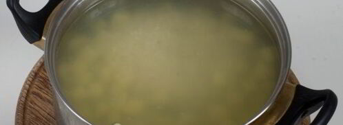 зеленый борщ со щавелем и адыгейским сыром. Шаг 7