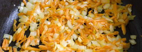 зеленый борщ со щавелем и крапивой. Шаг 6