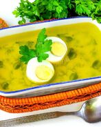 Бульон с яйцом