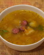 Гороховый суп с охотничими колбасками