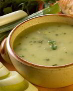 Суп из копченой рыбы с горохом