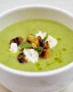 Суп из свежего гороха с заправкой