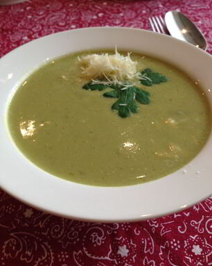 Крем-суп из брокколи с лососем