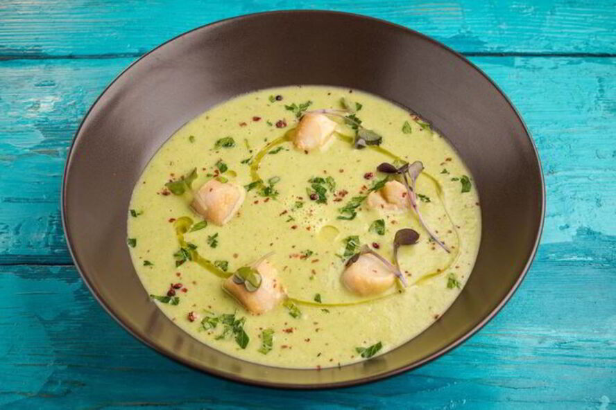 Рецепт крем-суп из брокколи с морскими гребешками