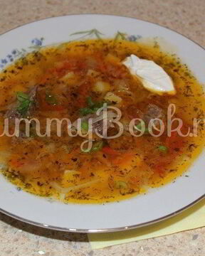 Щи из свежей капусты с говядиной