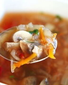 Щи с шампиньонами и мясом