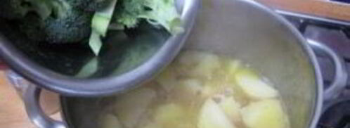 сливочный суп с брокколи и картофелем. Шаг 4