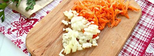 капустная солянка с грибами. Шаг 2