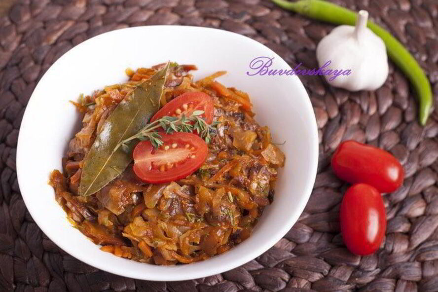 Рецепт капустная солянка с сосисками