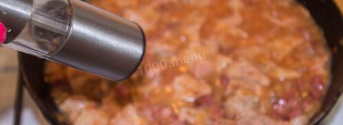 солянка из квашеной капусты с мясом. Шаг 11