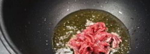 солянка мясная на сковороде. Шаг 5