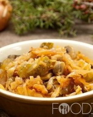 Солянка с грибами и капустой