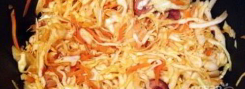 солянка с сосиской из свежей капусты. Шаг 4