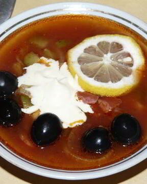 Солянка сборная мясная