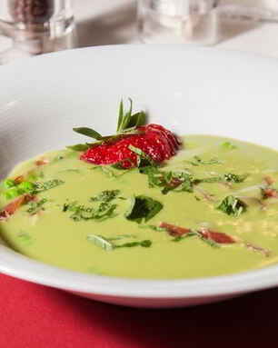 Суп из зеленого горошка