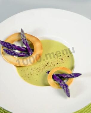 Французский суп-пюре из спаржи по-аржантейски