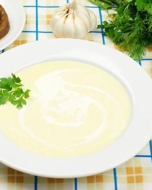 Картофельный суп-пюре с чесноком и сливками