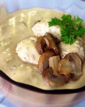 Сливочно-грибной суп-пюре с фрикадельками