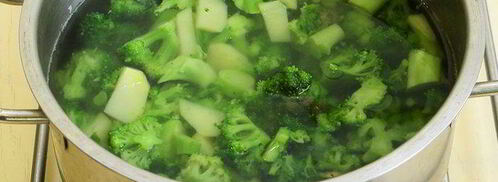 суп-пюре из брокколи с гренками. Шаг 4