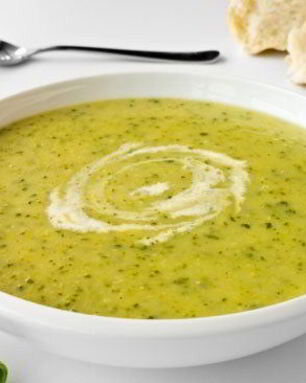 Суп-пюре из шампиньонов с копчеными куриными грудками