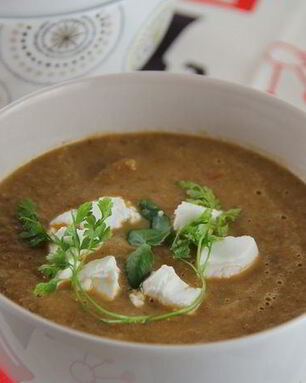 Суп-пюре с запеченными баклажанами, помидорами и грибами