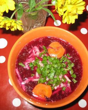 Свекольный суп-пюре на курином бульоне