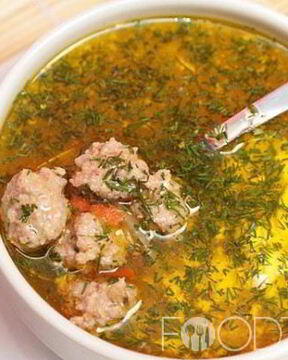 Суп с фрикадельками и вермишелью