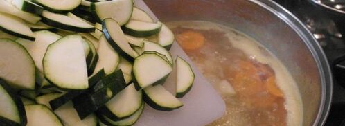 суп с кабачком и курицей. Шаг 9