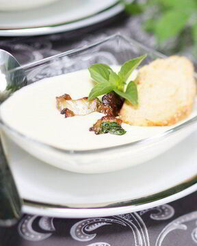 Сырный суп с белыми грибами