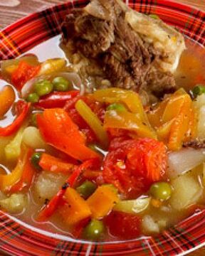 Традиционный болгарский суп Чорба