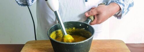 тыквенный суп с креветками, кокосом и имбирем. Шаг 6